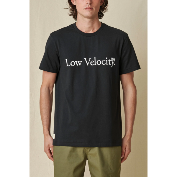 Globe LLV black camiseta